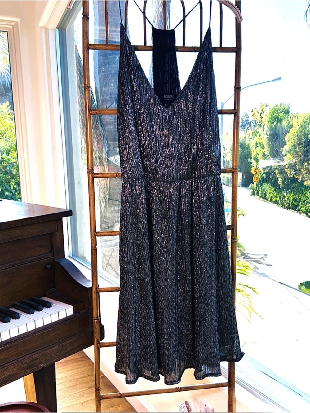 Forever 21 Black Metallic V-Neck Fit & Flare special occasion dress Size 2X